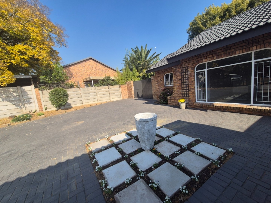 3 Bedroom Property for Sale in Vaalpark Free State